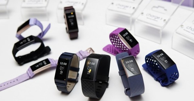 Fitbit Charge 3 về Việt Nam, giá từ 3,799 triệu đồng