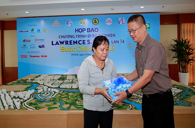 Bước chân chia sẻ: Chương trình Đi bộ Từ thiện Lawrence S. Ting lần 14