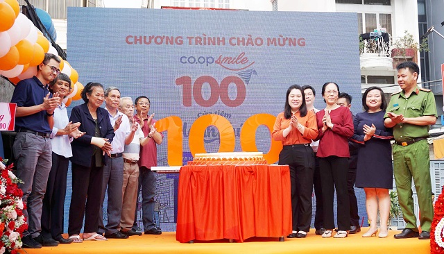 Thành phố Hồ Chí Minh chào đón cửa hàng bách hóa hiện đại thuần Việt Co.op Smile thứ 100