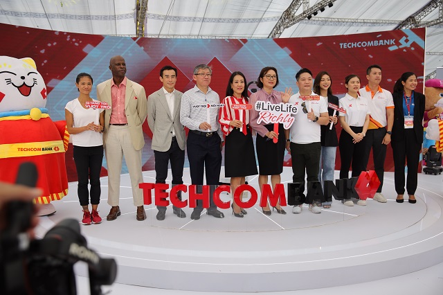 Chính thức khai mạc giải Marathon quốc tế thành phố Hồ Chí Minh mùa thứ 5