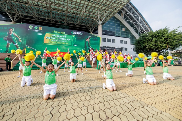 Khởi tranh Giải Bóng rổ Festival Trường học TP.HCM – Cúp Nestlé MILO 2024