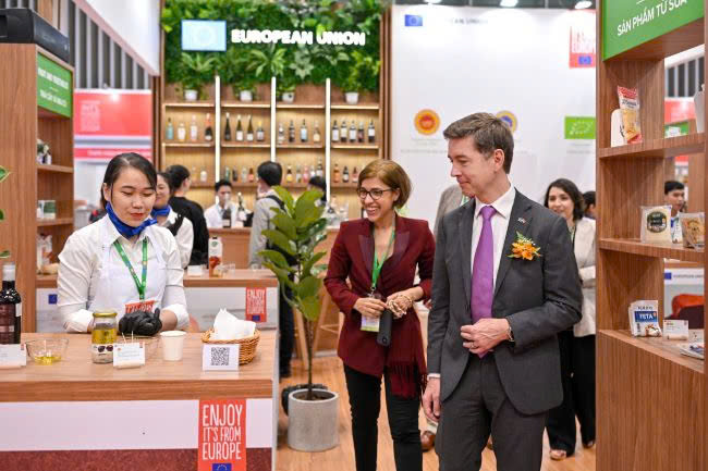 Vietnam Foodexpo 2024: Hơn 200 thực phẩm xuất sắc tại gian hàng của Liên minh châu Âu(EU)