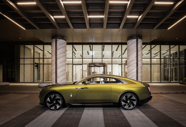 Xe điện Rolls-Royce Spectre chính thức ra mắt tại Việt Nam với giá gần 18 tỷ đồng