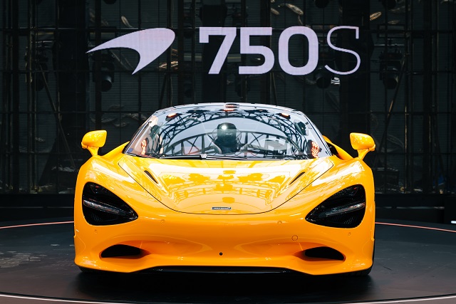 McLaren 750S chính thức ra mắt tại Việt Nam với mức giá  từ 20 tỷ