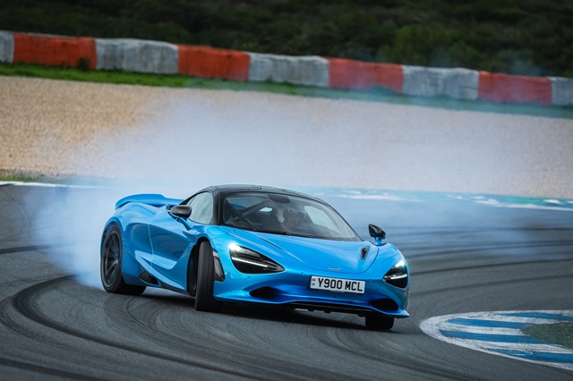 McLaren giới thiệu phiên bản 750S Le Mans kỷ niệm 30 năm chiến thắng giải đua Le Mans
