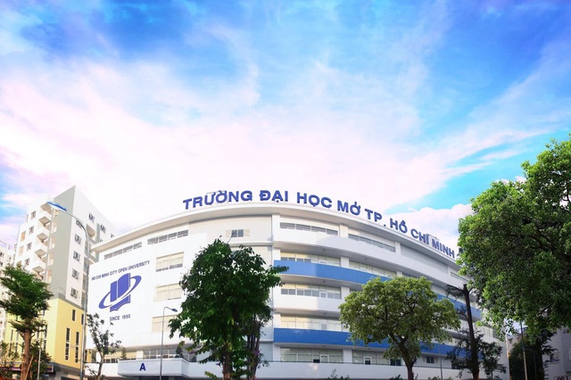 Trường ĐH Mở TP.HCM công bố điểm sàn và quy tắc quy đổi điểm xét tuyển năm 2025