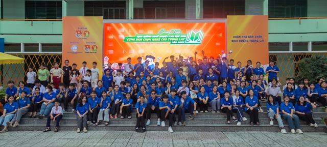Học sinh phường Thông Tây Hội hào hứng tham gia Chương trình định hướng nghề nghiệp