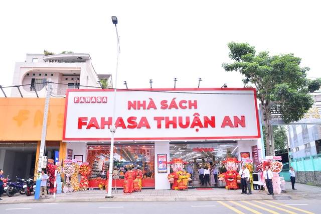 FAHASA Thuận An thay diện mạo mới với quy mô gần 800m2
